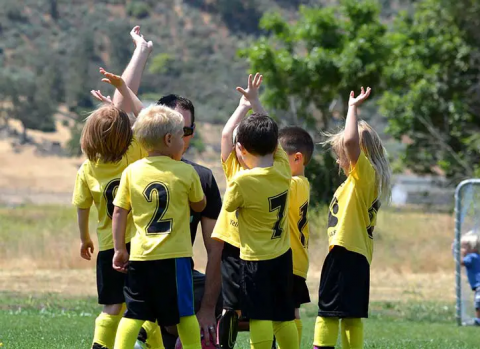 Tilbudet av fotballturneringer for jenter i barne- og ungdomsfotballen er mye større enn behovet